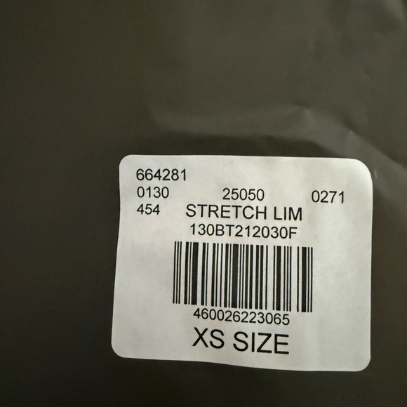 Fear of God Black Essential Joggers - Picture 7 of 7